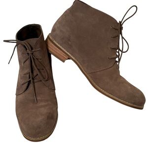 BLONDO Taupe Lace Up Waterproof Leather Ankle Booties Size 7M